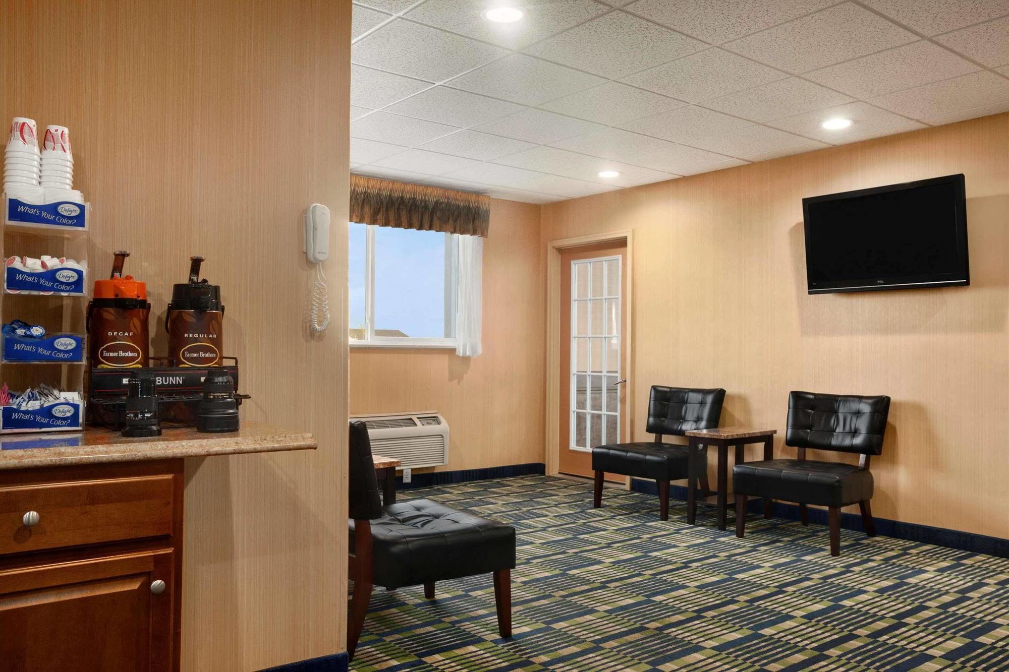 Fairbridge Inn Express Buffalo Airport Уильямсвилл Экстерьер фото