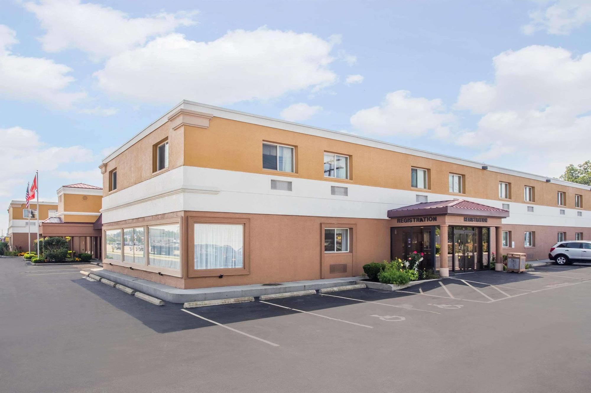 Fairbridge Inn Express Buffalo Airport Уильямсвилл Экстерьер фото